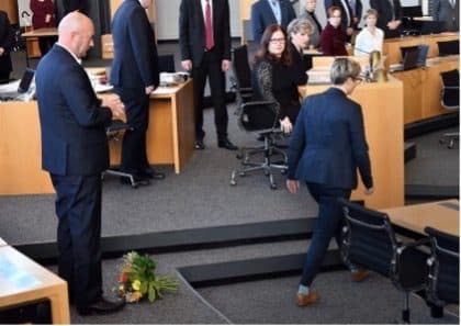 Motiv: „Blumenwurf im Thüringer Landtag“ - Original photograph